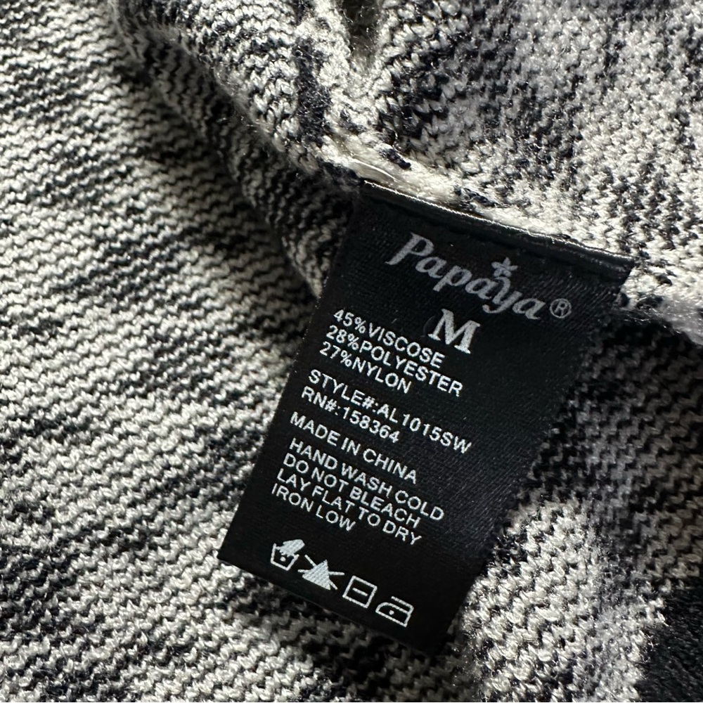 Papaya Black and White Houndstooth Cardigan - Picture 4 of 9